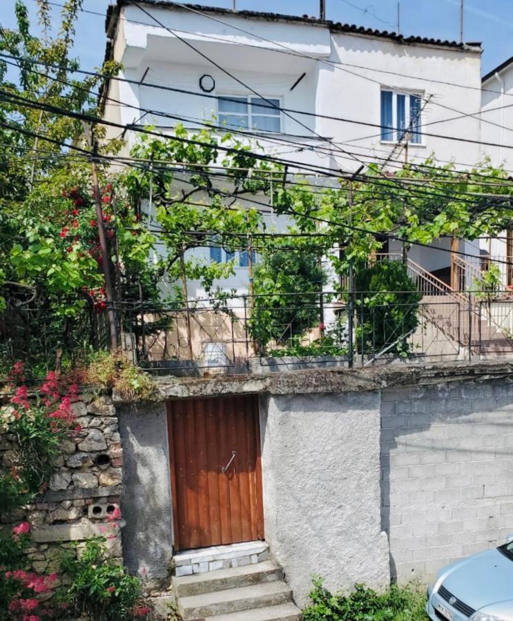 Lake Ohrid Guesthouse "Villa Valentina" Pogradec Kültér fotó