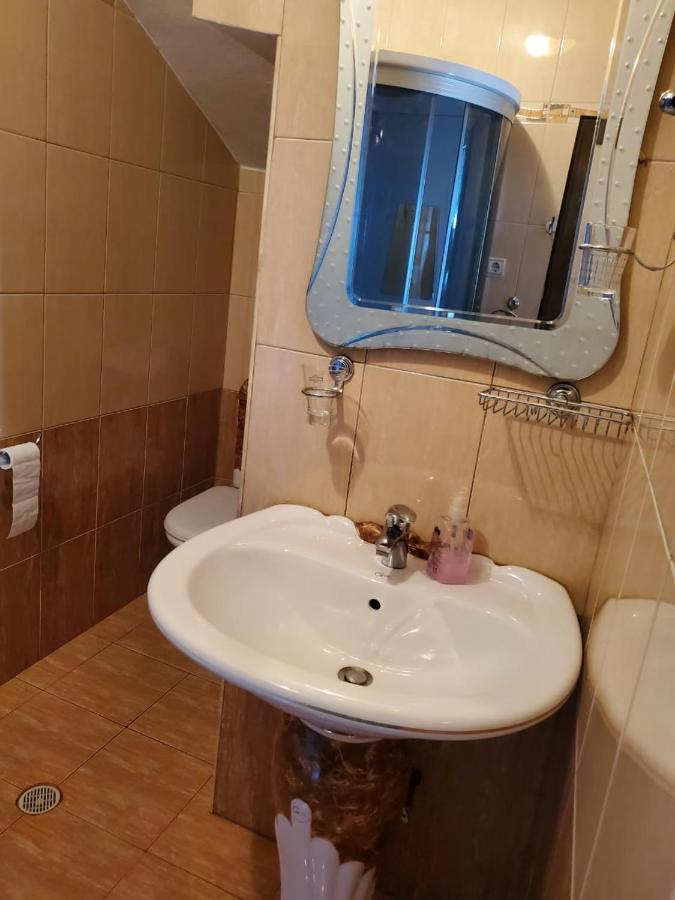 Lake Ohrid Guesthouse "Villa Valentina" Pogradec Kültér fotó